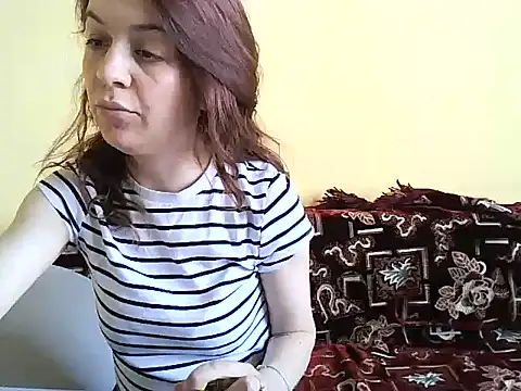 foxy karla online show from June 3, 2026, 11:33 am
