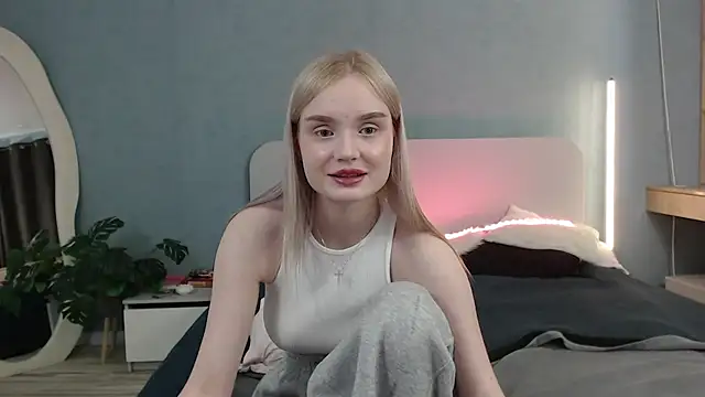 Snapshot of Angel_Share chatting on May 29, 2026, 12:49 am Angel Share online show from May 29, 2026, 12:49 am