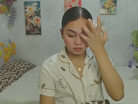 Snapshot of ur_asiankat chatting on May 30, 2026, 7:41 pm ur asiankat online show from May 30, 2026, 7:41 pm