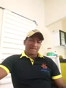 Snapshot of casado8659 chatting on June 17, 2026, 11:31 am casado8659 online show from June 17, 2026, 11:31 am