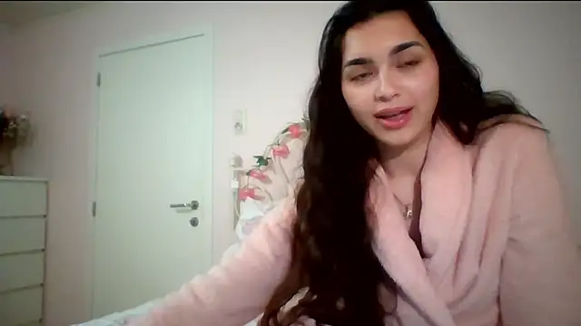 Snapshot of yourbella37 chatting on May 10, 2026, 7:49 pm yourbella37 online show from May 10, 2026, 7:49 pm
