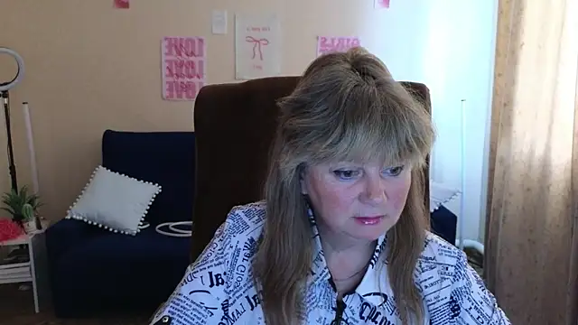 Melania Cook online show from June 7, 2026, 4:50 am