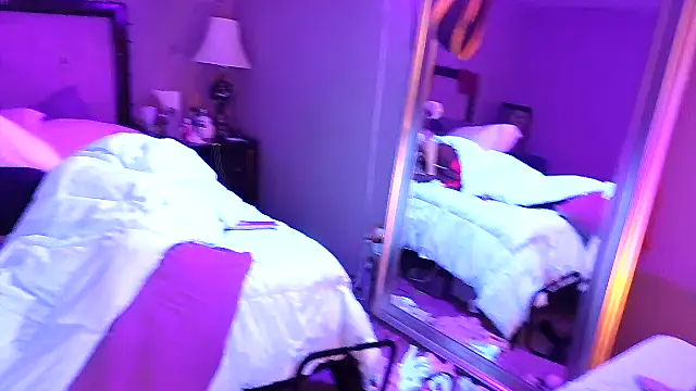 luv2cum2gether25 online show from July 13, 2026, 7:40 am