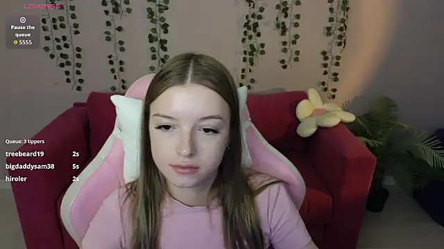 Snapshot of Eva_Th0mpson chatting on July 7, 2026, 7:23 am Eva Th0mpson online show from July 7, 2026, 7:23 am