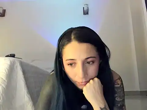 Snapshot of EvangelineLoveee chatting on June 26, 2026, 3:12 am EvangelineLoveee online show from June 26, 2026, 3:12 am