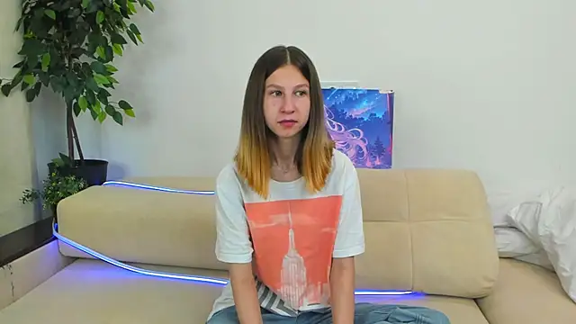 ChristiaHorde online show from May 29, 2026, 5:08 pm