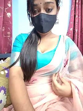 Snapshot of Menaxi_Baby7 chatting on June 17, 2026, 7:30 am Menaxi Baby7 online show from June 17, 2026, 7:30 am