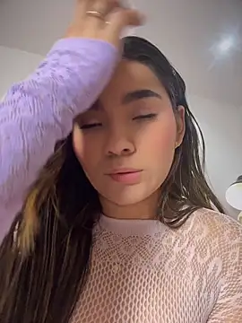 Mia Rodriguezz  online show from June 21, 2026, 3:34 am