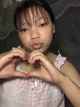 Cham-py online show from May 16, 2026, 1:37 am