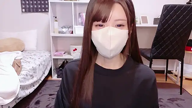 Snapshot of hina_mochi chatting on May 15, 2026, 10:13 am hina mochi online show from May 15, 2026, 10:13 am