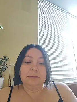 Snapshot of EmmaEmmy40 chatting on July 29, 2026, 3:44 pm EmmaEmmy40 online show from July 29, 2026, 3:44 pm