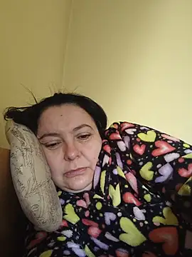 Snapshot of EmmaEmmy40 chatting on May 30, 2026, 7:04 am EmmaEmmy40 online show from May 30, 2026, 7:04 am