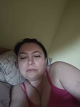 Snapshot of EmmaEmmy40 chatting on July 28, 2026, 4:05 pm EmmaEmmy40 online show from July 28, 2026, 4:05 pm