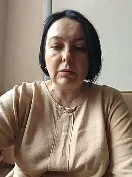 Snapshot of EmmaEmmy40 chatting on July 20, 2026, 10:39 am EmmaEmmy40 online show from July 20, 2026, 10:39 am