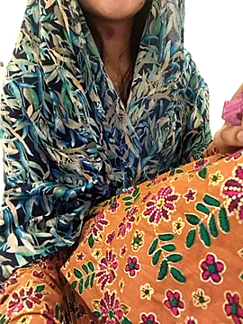 Snapshot of zoya_baby_ chatting on August 5, 2026, 6:07 am zoya baby online show from August 5, 2026, 6:07 am