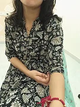 Snapshot of zoya_baby_ chatting on July 23, 2026, 5:53 pm zoya baby online show from July 23, 2026, 5:53 pm