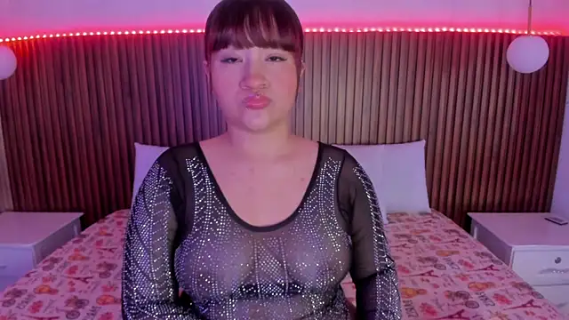 Snapshot of Dafne_Evaans chatting on June 2, 2026, 12:27 pm Dafne Evaans online show from June 2, 2026, 12:27 pm