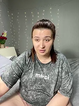 Snapshot of AureTease chatting on May 30, 2026, 7:30 pm AureTease online show from May 30, 2026, 7:30 pm
