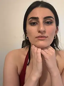 OliviaBaby- online show from May 4, 2026, 6:11 pm