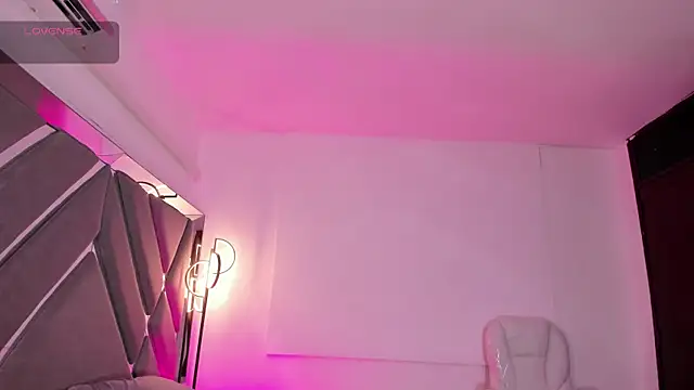 AmaraLewis online show from July 16, 2026, 1:08 pm