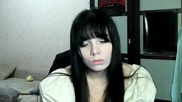 gothicq online show from June 28, 2026, 3:51 pm