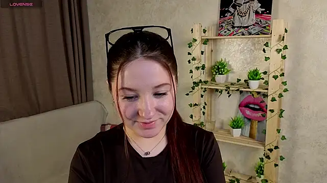 RudyLienna online show from May 20, 2026, 4:31 am