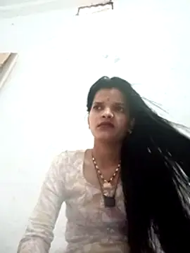 Snapshot of Student_garl_1 chatting on May 13, 2026, 7:15 am Student garl 1 online show from May 13, 2026, 7:15 am