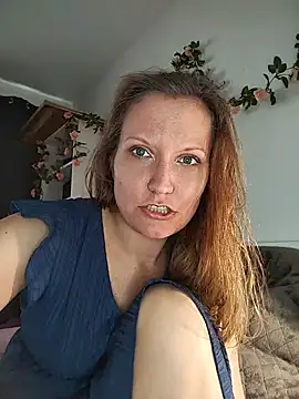 Snapshot of Candy_Cougar chatting on June 22, 2026, 7:05 am Candy Cougar online show from June 22, 2026, 7:05 am