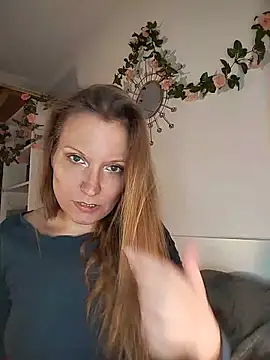 Snapshot of Candy_Cougar chatting on June 16, 2026, 6:46 am Candy Cougar online show from June 16, 2026, 6:46 am