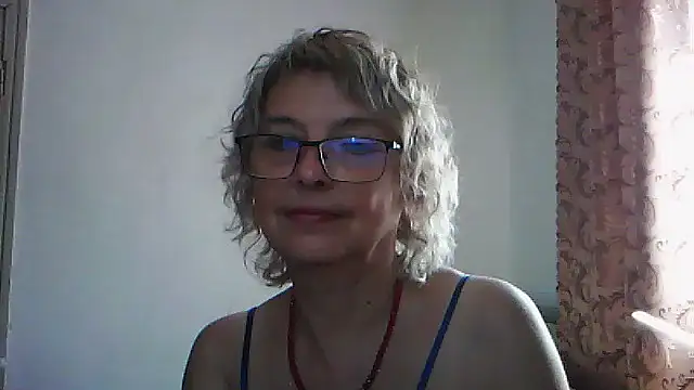 ElizabethGorden online show from July 13, 2026, 6:35 am