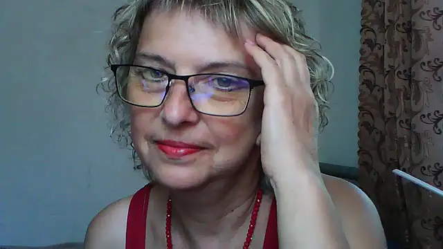 ElizabethGorden online show from July 1, 2026, 1:55 pm