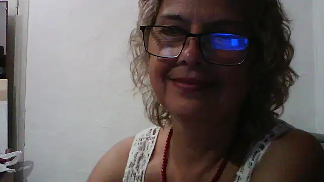 ElizabethGorden online show from July 18, 2026, 6:49 pm