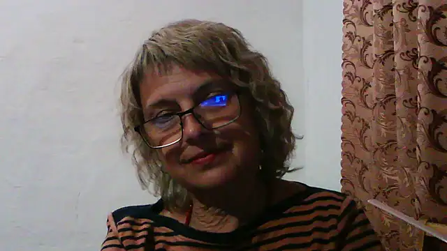 ElizabethGorden online show from July 25, 2026, 6:58 pm