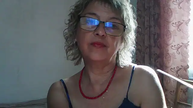 ElizabethGorden online show from July 4, 2026, 5:36 am