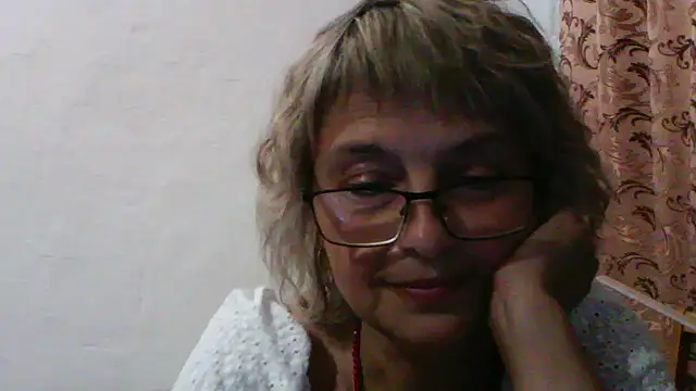 ElizabethGorden online show from July 28, 2026, 7:39 pm