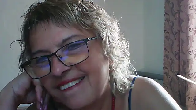 ElizabethGorden online show from June 30, 2026, 5:40 am