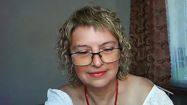 ElizabethGorden online show from June 26, 2026, 12:55 pm