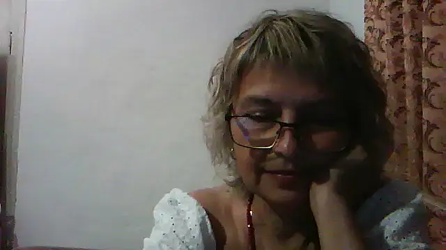 ElizabethGorden online show from July 13, 2026, 6:40 pm