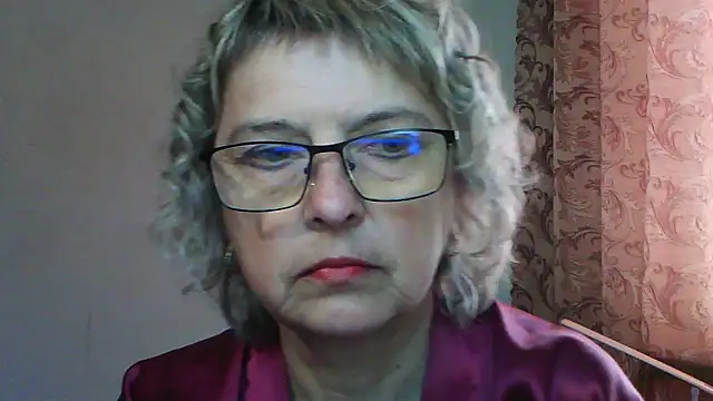 Snapshot of ElizabethGorden chatting on June 15, 2026, 5:40 am ElizabethGorden online show from June 15, 2026, 5:40 am
