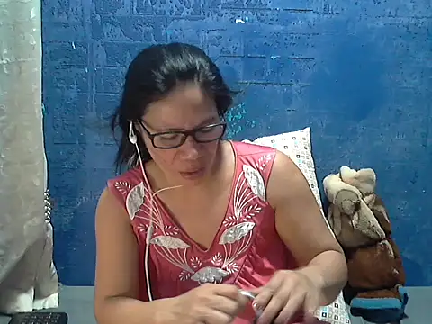 Snapshot of hotchilimom chatting on May 16, 2026, 9:08 am hotchilimom online show from May 16, 2026, 9:08 am