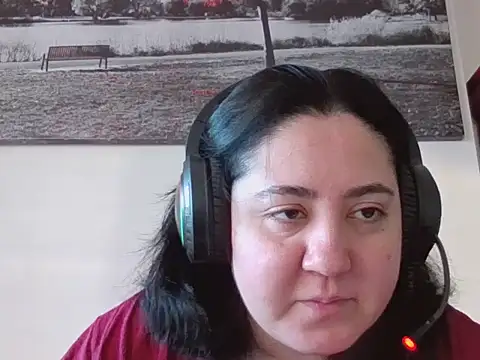 IsabellaJacobs online show from May 7, 2026, 3:55 am