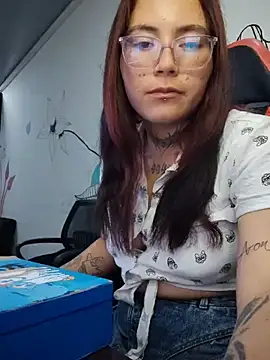 Snapshot of marita_ chatting on June 15, 2026, 10:31 pm marita online show from June 15, 2026, 10:31 pm