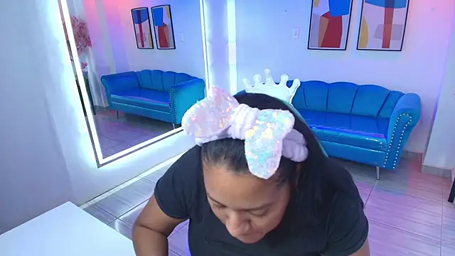 Snapshot of Isabella_rows chatting on June 10, 2026, 7:26 pm Isabella rows online show from June 10, 2026, 7:26 pm
