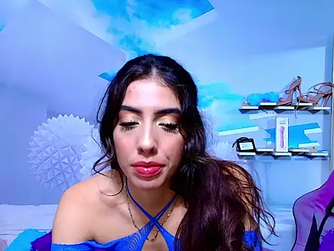 AMBEL-ROSE online show from May 19, 2026, 1:32 am