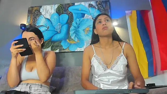 ElizabethAndEliana online show from July 21, 2026, 12:39 pm