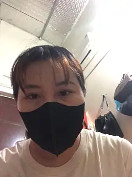 YuZi Vietgirl online show from May 17, 2026, 8:58 am