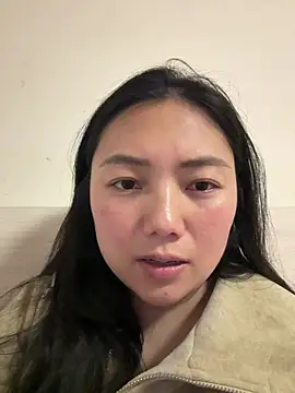 yanling668 online show from May 11, 2026, 1:23 pm