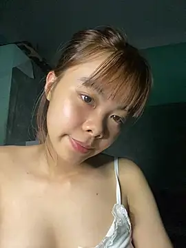Snapshot of Cry_sexy chatting on July 21, 2026, 6:42 pm Cry sexy online show from July 21, 2026, 6:42 pm