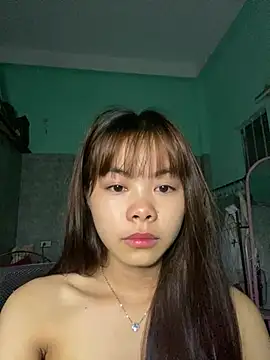 Snapshot of Cry_sexy chatting on June 19, 2026, 8:36 pm Cry sexy online show from June 19, 2026, 8:36 pm