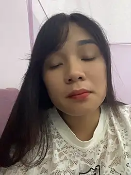 Snapshot of Lyly_damdang chatting on May 9, 2026, 9:12 am Lyly damdang online show from May 9, 2026, 9:12 am